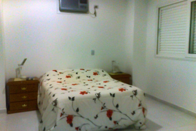 Imagem Casa com 3 Quartos à Venda, 350 m² em Enseada - Guarujá Imagem Casa com 3 Quartos à Venda, 350 m² em Enseada - Guarujá
