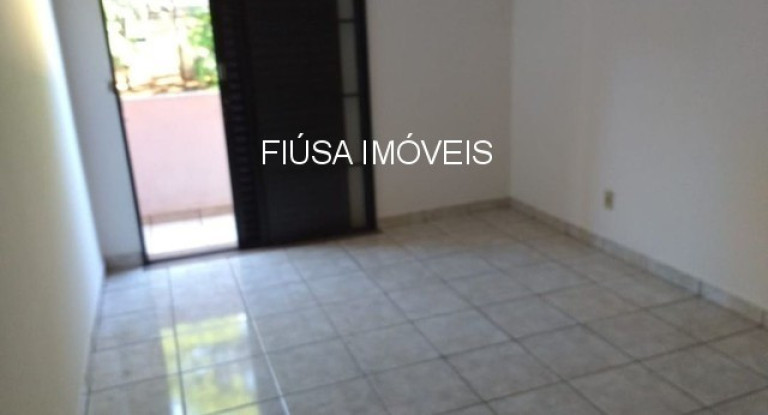 Imagem Casa com 4 Quartos à Venda, em Vila Tibério - Ribeirão Preto Imagem Casa com 4 Quartos à Venda, em Vila Tibério - Ribeirão Preto