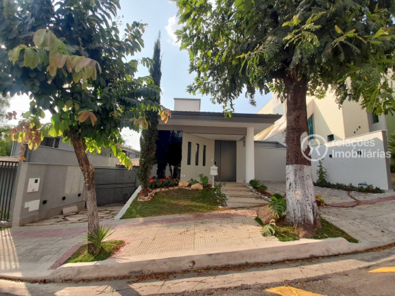 Casa de Condomínio com 3 Quartos para Alugar, 285 m² em Castelo - Belo Horizonte