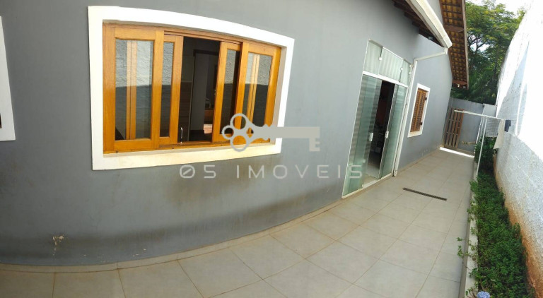 Imagem Casa com 3 Quartos à Venda, 400 m² em Granja Viana - Carapicuíba Imagem Casa com 3 Quartos à Venda, 400 m² em Granja Viana - Carapicuíba