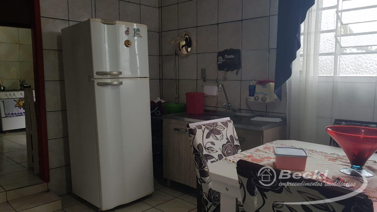 Imagem Casa com 3 Quartos à Venda, 177 m² em São Marcos - Joinville