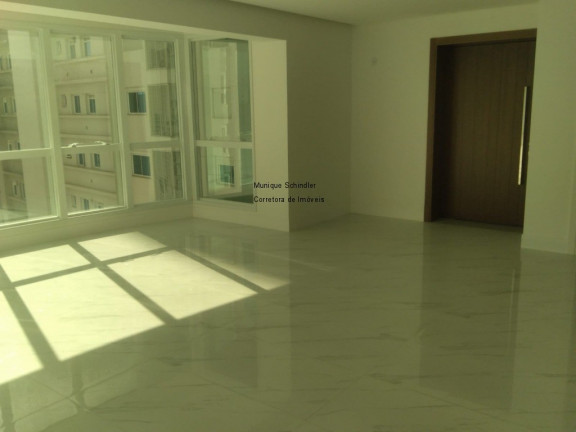 Imagem Imóvel com 3 Quartos à Venda, 182 m²em Centro - Balneário Camboriú Imagem Imóvel com 3 Quartos à Venda, 182 m²em Centro - Balneário Camboriú