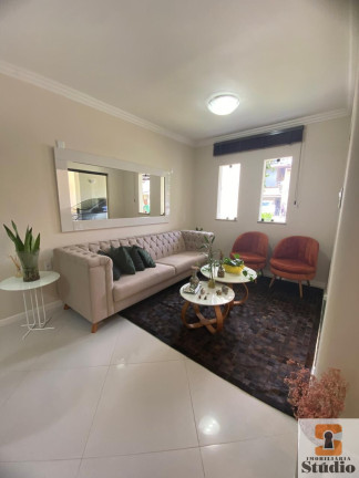 Imagem Casa com 3 Quartos à Venda, em Santa Mônica - Feira De Santana Imagem Casa com 3 Quartos à Venda, em Santa Mônica - Feira De Santana