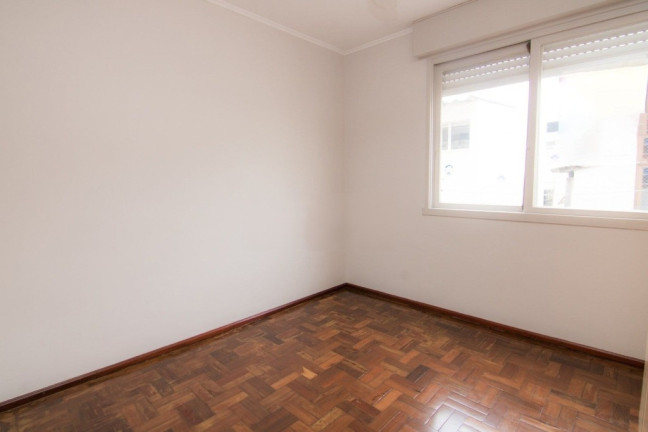 Imagem Imóvel com 2 Quartos à Venda, em Auxiliadora - Porto Alegre Imagem Imóvel com 2 Quartos à Venda, em Auxiliadora - Porto Alegre