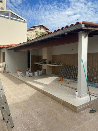 Casa com 4 Quartos à Venda, 420 m² em Castelo - Belo Horizonte