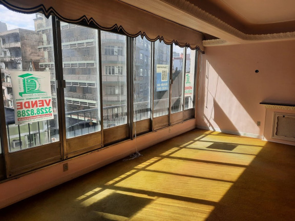 Imagem Apartamento com 3 Quartos à Venda, 172 m² em Centro Histórico - Porto Alegre Imagem Apartamento com 3 Quartos à Venda, 172 m² em Centro Histórico - Porto Alegre