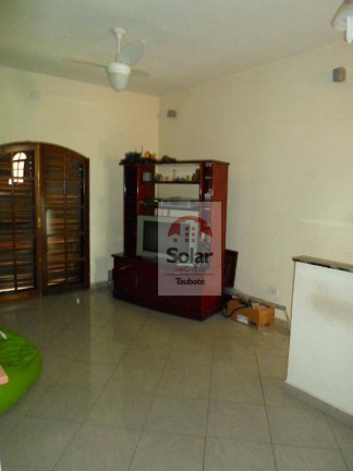Imagem Casa com 3 Quartos à Venda, 241 m² em Vila São José - Taubaté