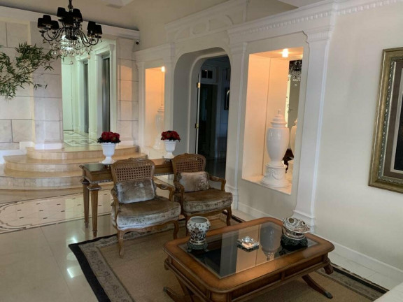 Imagem Cobertura com 4 Quartos à Venda, 331 m² em Centro - Balneário Camboriú