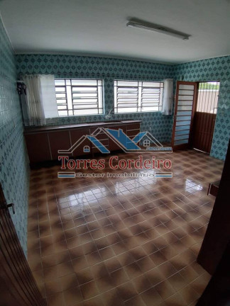 Imagem Sobrado com 3 Quartos à Venda, 280 m² em Vila Gomes - São Paulo Imagem Sobrado com 3 Quartos à Venda, 280 m² em Vila Gomes - São Paulo