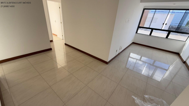 Imagem Imóvel com 3 Quartos à Venda, 75 m² em Imbuí - Salvador
