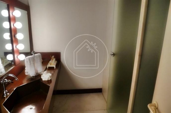 Imagem Casa com 4 Quartos à Venda, 808 m² em Itanhangá - Rio De Janeiro Imagem Casa com 4 Quartos à Venda, 808 m² em Itanhangá - Rio De Janeiro