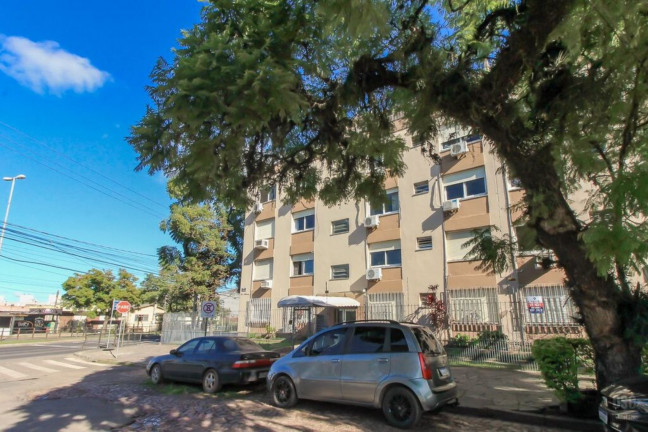 Imagem Imóvel com 2 Quartos à Venda, 79 m² em Cristal - Porto Alegre Imagem Imóvel com 2 Quartos à Venda, 79 m² em Cristal - Porto Alegre