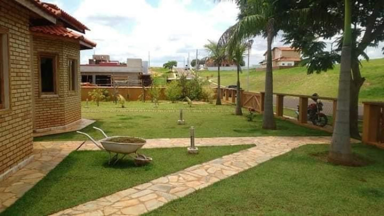Imagem Casa com 3 Quartos à Venda, 220 m² em Ninho Verde Ii - Pardinho Imagem Casa com 3 Quartos à Venda, 220 m² em Ninho Verde Ii - Pardinho