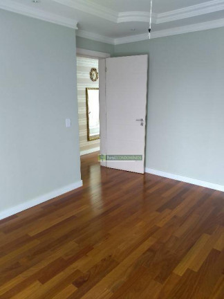 Imagem Casa com 4 Quartos à Venda, 480 m² em Santo Inácio - Curitiba Imagem Casa com 4 Quartos à Venda, 480 m² em Santo Inácio - Curitiba