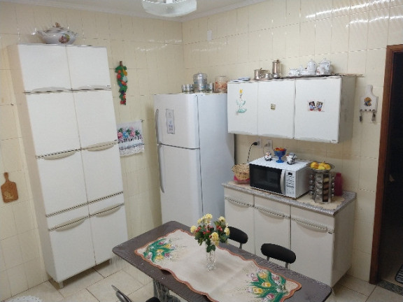 Imagem Casa com 3 Quartos à Venda, 260 m² em Bauru Imagem Casa com 3 Quartos à Venda, 260 m² em Bauru