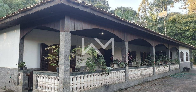 Chácara com 4 Quartos à Venda, 404 m² em Chácaras Copaco - Arujá