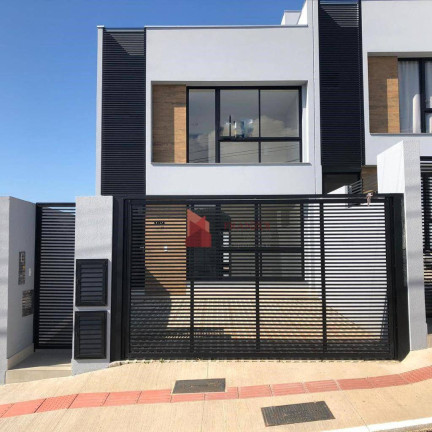 Sobrado com 3 Quartos à Venda, 138 m² em Fazenda - Itajaí