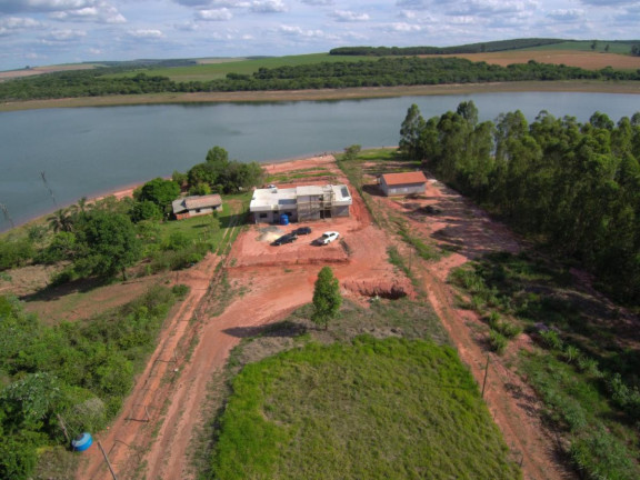 Imagem Chácara com 3 Quartos à Venda, 320 m² em Represa Jurumirim - Piraju