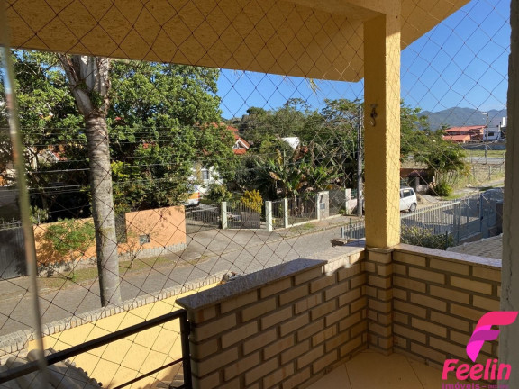 Imagem Casa com 6 Quartos à Venda, 220 m² em Campeche - Florianópolis Imagem Casa com 6 Quartos à Venda, 220 m² em Campeche - Florianópolis