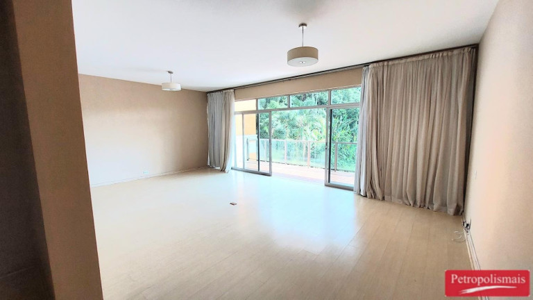 Imagem Apartamento com 3 Quartos à Venda, 2 m² em Centro - Petrópolis Imagem Apartamento com 3 Quartos à Venda, 2 m² em Centro - Petrópolis