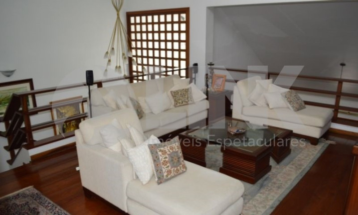 Imagem Casa com 3 Quartos à Venda, 430 m² em Jardim Lindóia - Porto Alegre Imagem Casa com 3 Quartos à Venda, 430 m² em Jardim Lindóia - Porto Alegre