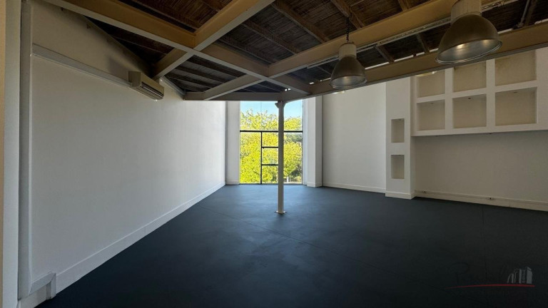 Imagem Sala Comercial à Venda,  em Saco Grande - Florianópolis