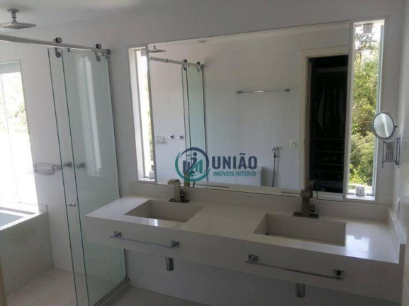 Imagem Casa com 4 Quartos à Venda, 400 m² em Pendotiba - Niterói Imagem Casa com 4 Quartos à Venda, 400 m² em Pendotiba - Niterói