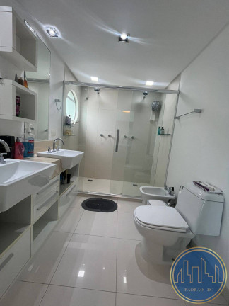 Imagem Apartamento com 4 Quartos para Temporada, em Centro - Balneário Camboriú Imagem Apartamento com 4 Quartos para Temporada, em Centro - Balneário Camboriú