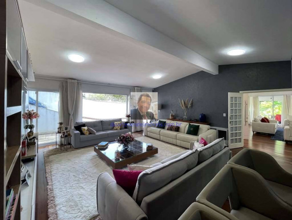 Imagem Casa com 4 Quartos à Venda, 850 m² em Vila Santo Antônio - Cotia Imagem Casa com 4 Quartos à Venda, 850 m² em Vila Santo Antônio - Cotia