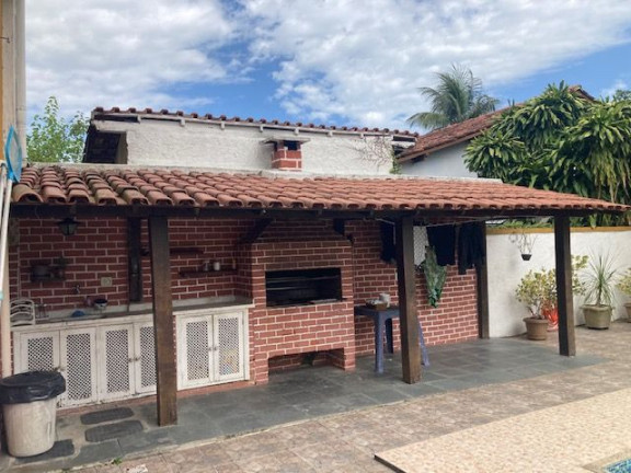 Imagem Casa com 6 Quartos à Venda, 285 m² em Piratininga - Niterói Imagem Casa com 6 Quartos à Venda, 285 m² em Piratininga - Niterói