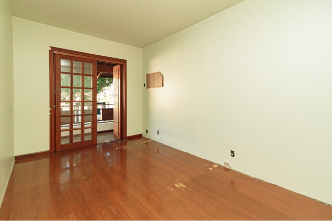 Imagem Casa com 3 Quartos à Venda, 380 m² em Rubem Berta - Porto Alegre Imagem Casa com 3 Quartos à Venda, 380 m² em Rubem Berta - Porto Alegre