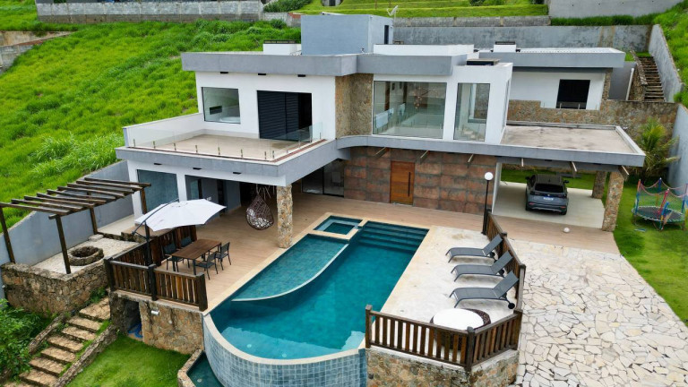Imagem Casa de Condomínio com 5 Quartos à Venda, 1.000 m² em Centro - Joanópolis