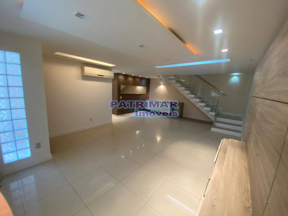 Imagem Casa com 4 Quartos à Venda, 157 m² em São Francisco - Niterói Imagem Casa com 4 Quartos à Venda, 157 m² em São Francisco - Niterói