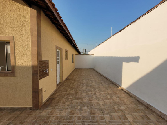 Imagem Casa com 2 Quartos à Venda, 135 m² em Nova Itanhaem - Itanhaém Imagem Casa com 2 Quartos à Venda, 135 m² em Nova Itanhaem - Itanhaém