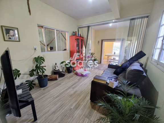 Imagem Sobrado com 3 Quartos à Venda, 182 m² em Laranjal - Pelotas