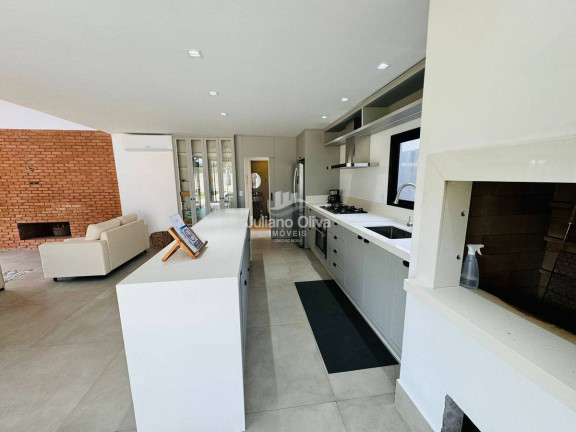 Imagem Casa com 3 Quartos à Venda, 147 m² em Mariluz - Itapoá
