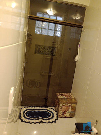 Imagem Casa com 3 Quartos à Venda, 240 m² em Uvaranas - Ponta Grossa Imagem Casa com 3 Quartos à Venda, 240 m² em Uvaranas - Ponta Grossa