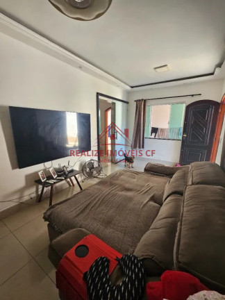 Imagem Casa com 5 Quartos à Venda, 200 m² em Parque Burle - Cabo Frio