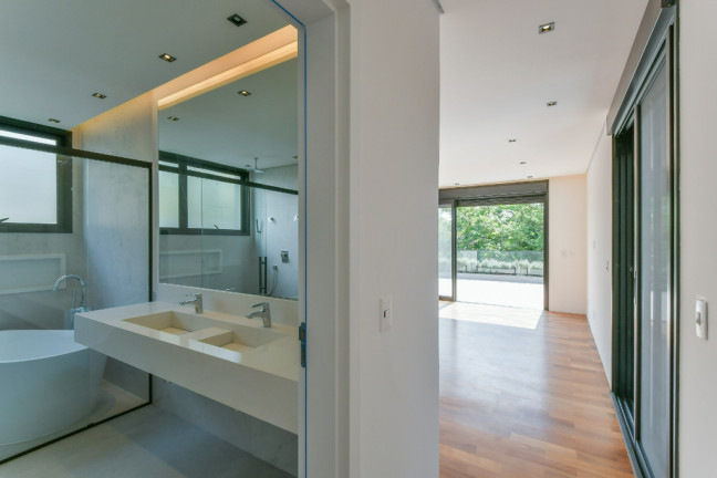 Imagem Casa com 4 Quartos à Venda, 546 m² em Alphaville - Santana De Parnaíba Imagem Casa com 4 Quartos à Venda, 546 m² em Alphaville - Santana De Parnaíba