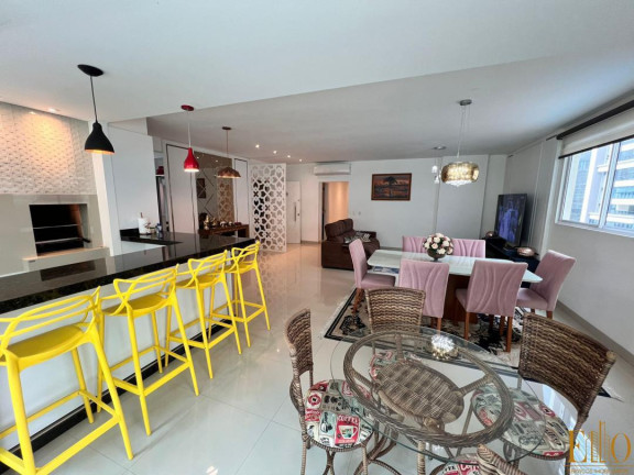 Foto do imóvel Apartamento com 3 Quartos à Venda, 149 m² em Meia Praia - Itapema