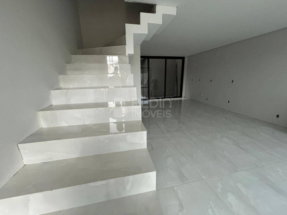 Imagem Sobrado com 3 Quartos à Venda, 240 m² em Barra - Balneário Camboriú Imagem Sobrado com 3 Quartos à Venda, 240 m² em Barra - Balneário Camboriú