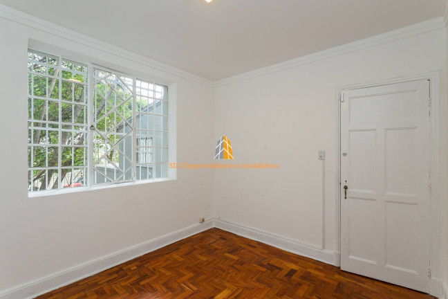 Imagem Sobrado com 6 Quartos à Venda, 190 m² em Pacaembu - São Paulo Imagem Sobrado com 6 Quartos à Venda, 190 m² em Pacaembu - São Paulo