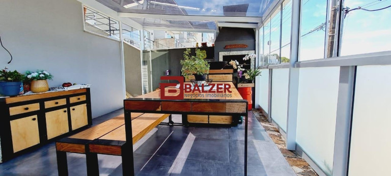 Imagem Casa com 3 Quartos à Venda, 200 m² em Corrego Grande - Florianópolis
