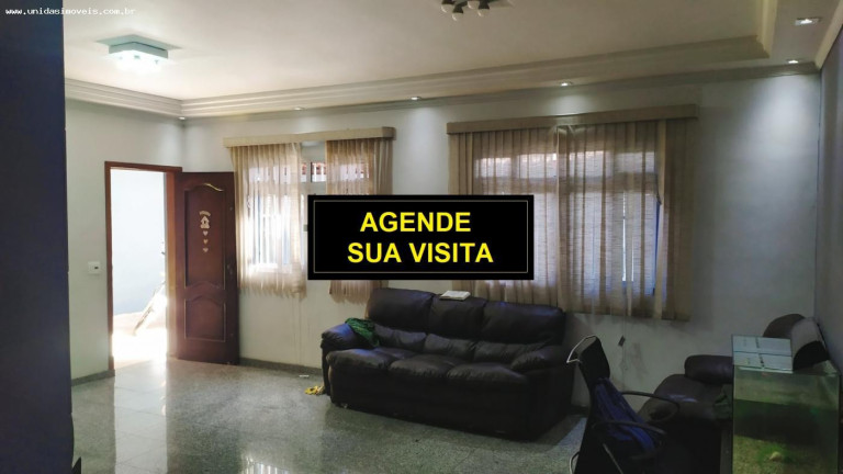 Imagem Casa com 3 Quartos à Venda, 200 m² em Cidade Dutra - São Paulo