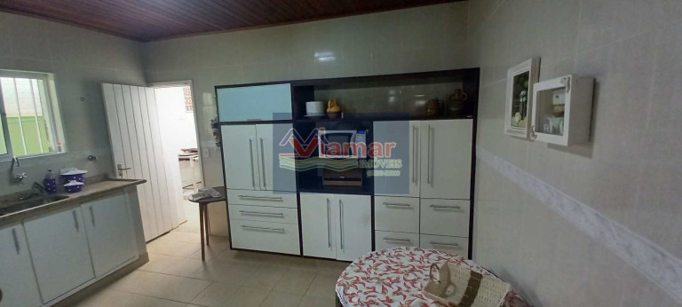 Imagem Casa com 4 Quartos à Venda, 169 m² em Jardim Virgínia - Guarujá Imagem Casa com 4 Quartos à Venda, 169 m² em Jardim Virgínia - Guarujá