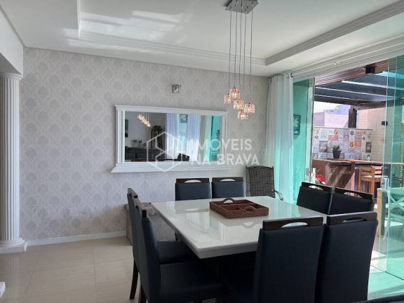 Imagem Cobertura com 3 Quartos para Alugar, 180 m² em Praia Dos Amores - Balneário Camboriú