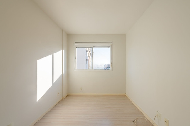 Imagem Apartamento com 2 Quartos à Venda, 58 m² em Passo Da Areia - Porto Alegre