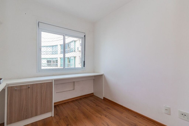 Imagem Apartamento com 3 Quartos à Venda, 90 m² em Azenha - Porto Alegre Imagem Apartamento com 3 Quartos à Venda, 90 m² em Azenha - Porto Alegre