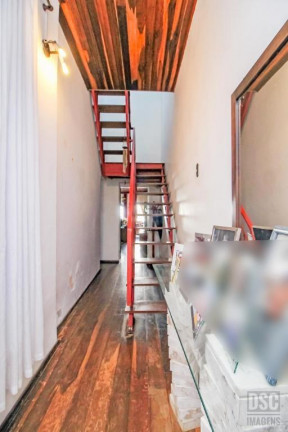 Imagem Casa com 5 Quartos à Venda, 220 m² em Centro Histórico - Porto Alegre Imagem Casa com 5 Quartos à Venda, 220 m² em Centro Histórico - Porto Alegre