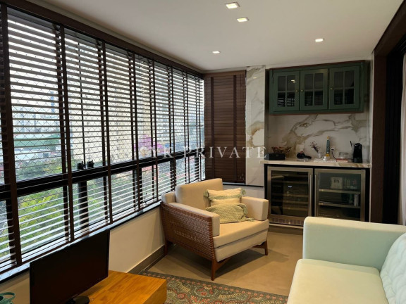 Imagem Apartamento com 3 Quartos à Venda, 189 m² em Vila Romana - São Paulo